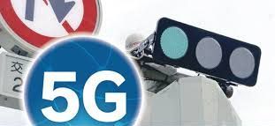 5G整備へ 約20万基の信号機をアンテナ基地局に利用