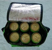 テスラロゴ入り保冷バッグ