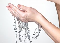 テスラ ウォ−ターキットの水で、肌荒れ知らず! 美肌.jpg