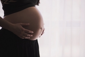 pregnant-1245703_640-1.jpg